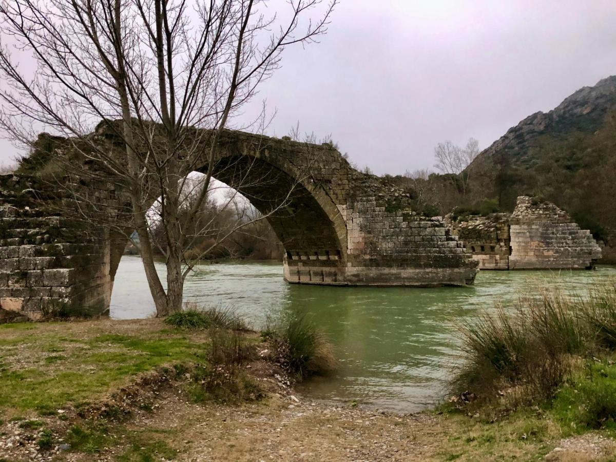 Cal Bar Διαμέρισμα Camarasa Εξωτερικό φωτογραφία